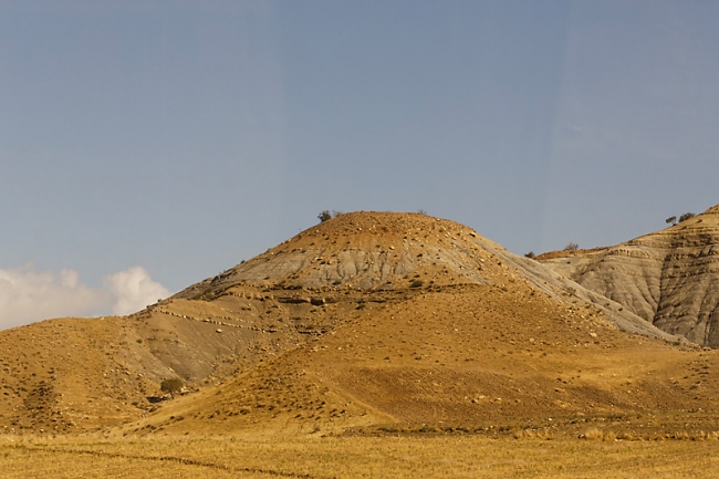 Tâq-e Bostân-Sur la route-025